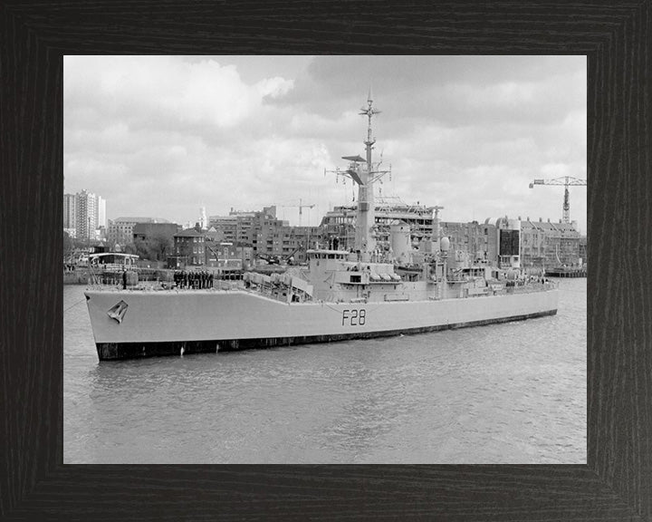 HMS Cleopatra F28 | Photo Print | Framed Print | Leander Class | Frigate | Royal Navy Hampshire Prints