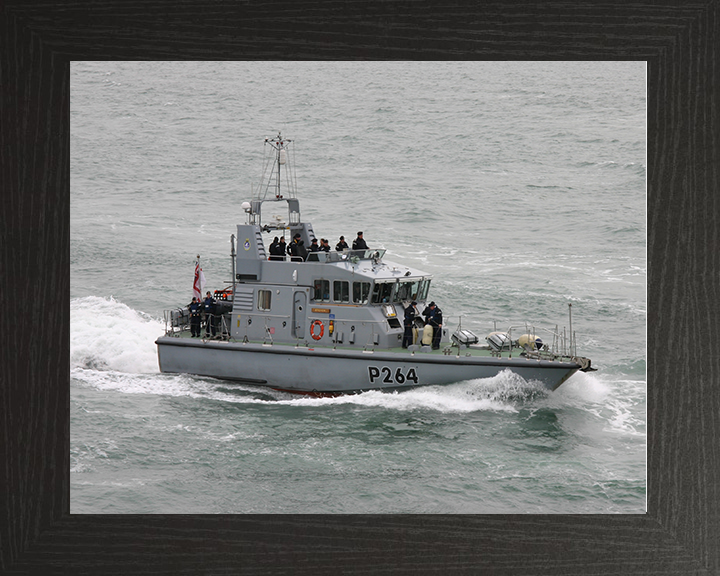 HMS Archer P264 Royal Navy Archer class P2000 patrol vessel Photo Print or Framed Print - Hampshire Prints