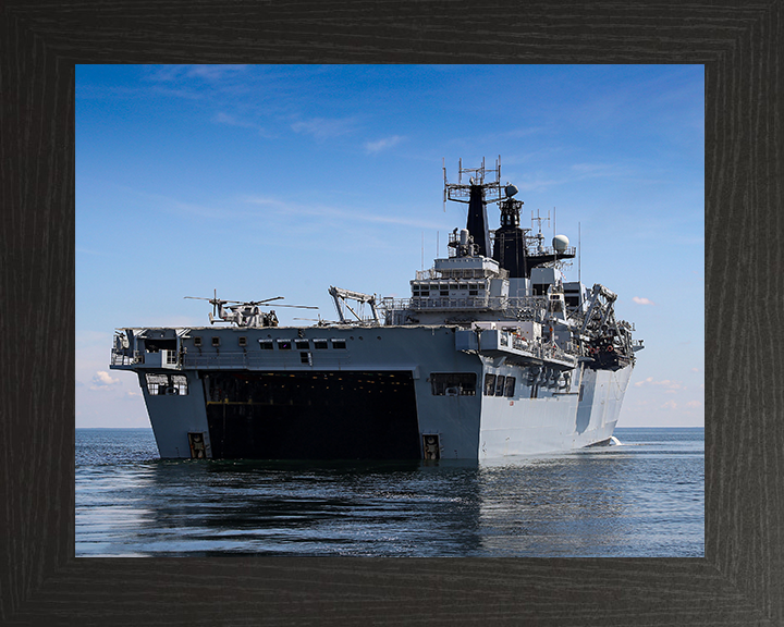 HMS Albion L14 | Photo Print | Framed Print | Albion Class | Amphibious ship | Royal Navy Hampshire Prints