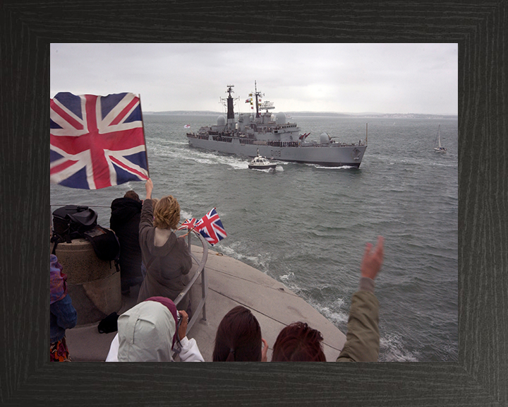 HMS Cardiff D108 | Photo Print | Framed Print | Poster | Type 42 | Destroyer | Royal Navy Hampshire Prints