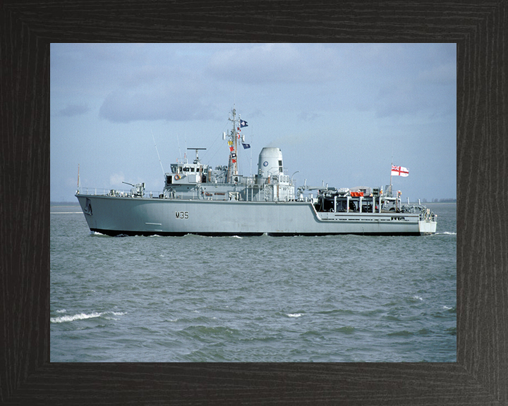 HMS Dulverton M35 Royal Navy Hunt class mine countermeasures vessel Photo Print or Framed Print - Hampshire Prints