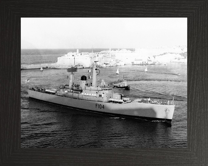 HMS Dido F104 | Photo Print | Framed Print | Leander Class | Frigate | Royal Navy Hampshire Prints