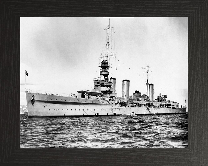 HMS Emerald D66 | Photo Print | Framed Print | Emerald Class | Light Cruiser | Royal Navy Hampshire Prints