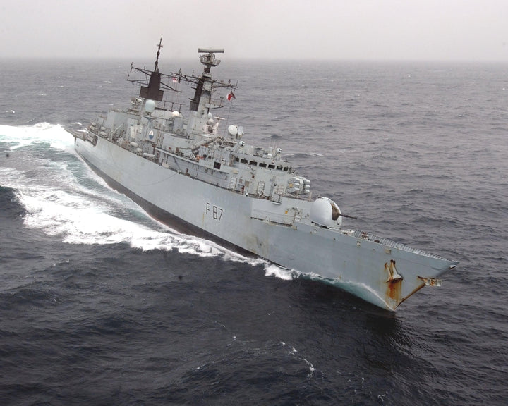HMS Chatham F87 | Photo Print | Framed Print | Poster | Type 22 | Frigate | Royal Navy Hampshire Prints