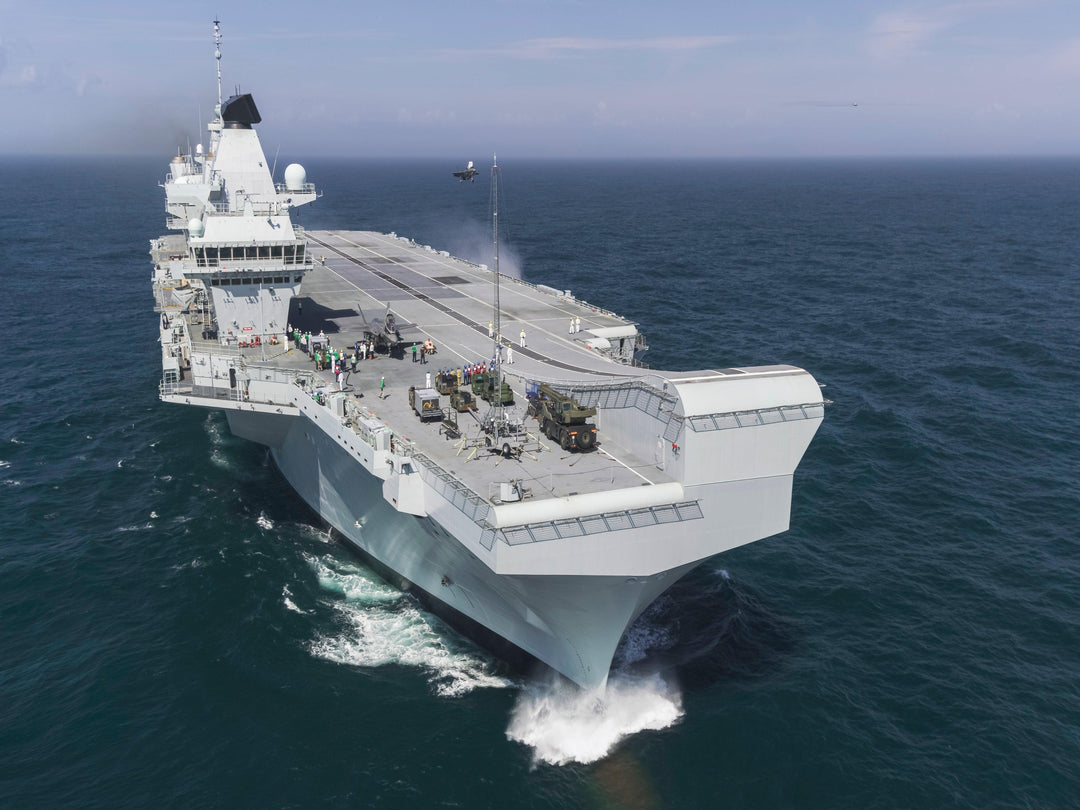 HMS Queen Elizabeth R08 | Photo Print | Framed Print | Queen Elizabeth Class | Aircraft Carrier | Royal Navy Hampshire Prints