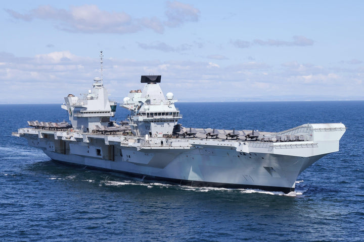 HMS Queen Elizabeth R08 | Photo Print | Framed Print | Queen Elizabeth Class | Aircraft Carrier | Royal Navy Hampshire Prints