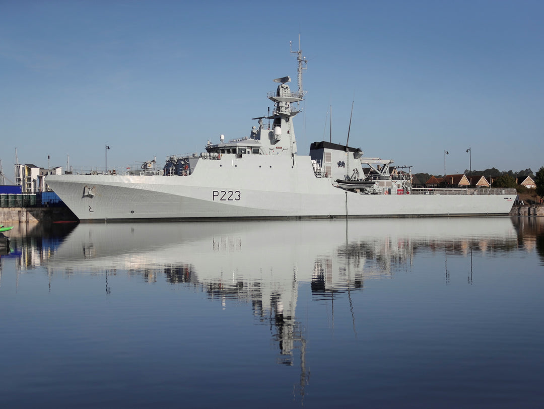 HMS Medway P223 Royal Navy River class offshore patrol vessel Photo Print or Framed Photo Print - Hampshire Prints