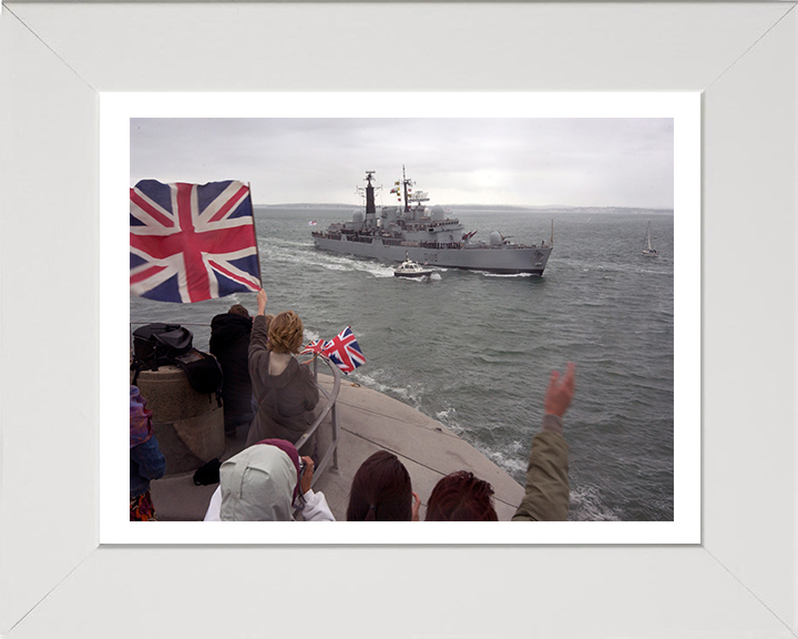 HMS Cardiff D108 | Photo Print | Framed Print | Poster | Type 42 | Destroyer | Royal Navy Hampshire Prints