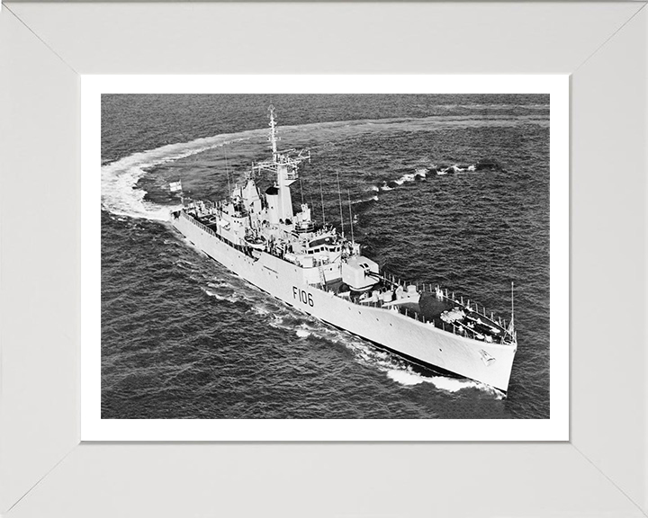 HMS Brighton F106 | Photo Print | Framed Print | Rothesay Class | Frigate | Royal Navy Hampshire Prints