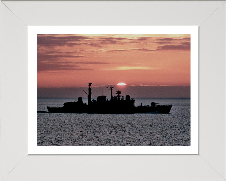 HMS Cardiff D108 Royal Navy Type 42 destroyer Photo Print or Framed Print - Hampshire Prints