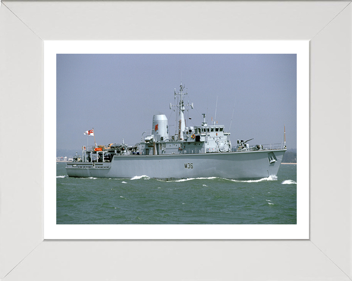 HMS Bicester M36 Royal Navy Hunt class mine countermeasures vessel Photo Print or Framed Print - Hampshire Prints