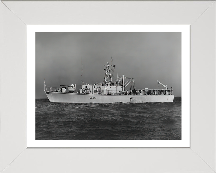 HMS Aveley M2002 Royal Navy Ley class minesweeper Photo Print or Framed Print - Hampshire Prints