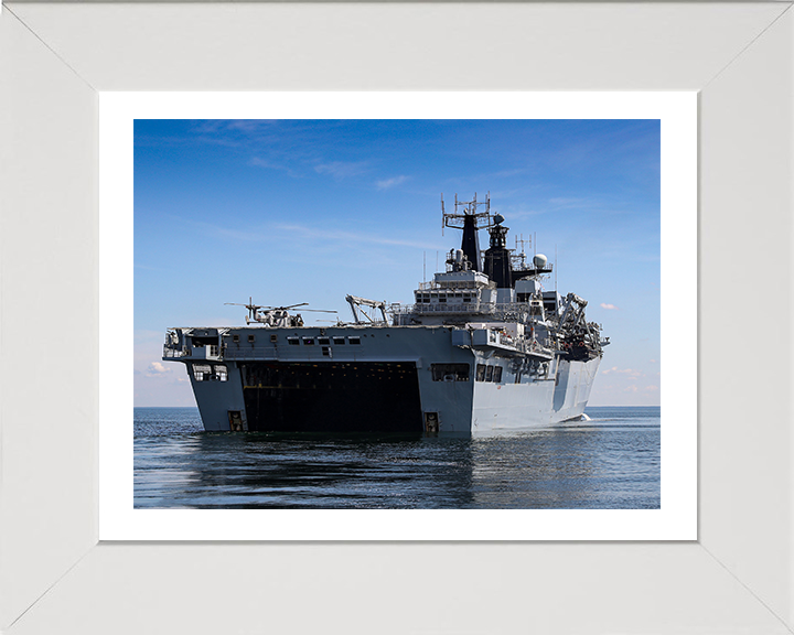 HMS Albion L14 | Photo Print | Framed Print | Albion Class | Amphibious ship | Royal Navy Hampshire Prints