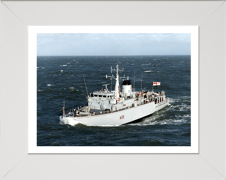 HMS Atherstone M38 Royal Navy Hunt class mine countermeasures vessel Photo Print or Framed Print - Hampshire Prints