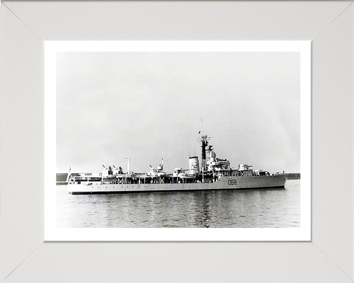 HMS Barrosa (D68) Photo Print - Starboard Side View - Royal Navy Battle Class Destroyer Hampshire Prints 10 x 8 White Frame Yes
