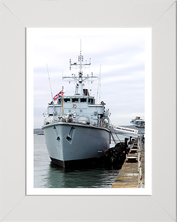 HMS Cattistock M31 | Photo Print | Framed Print | Hunt Class | Minehunter | Royal Navy Hampshire Prints