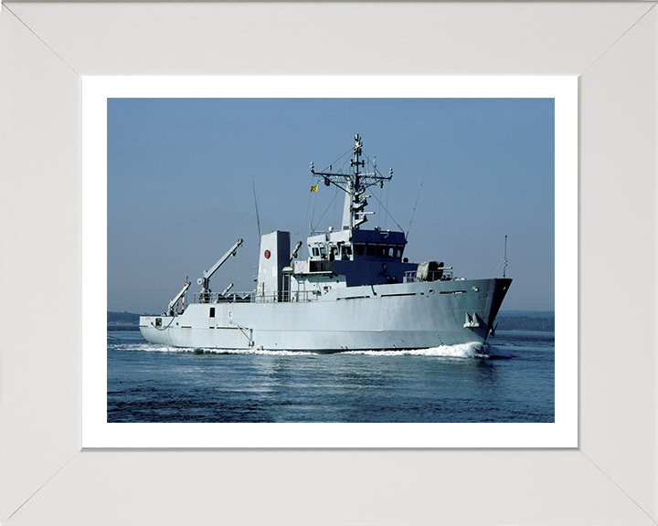 HMS Arun M2014 Royal Navy River class minesweeper Photo Print or Framed Print - Hampshire Prints