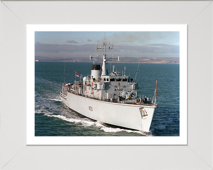 HMS Atherstone M38 Royal Navy Hunt class mine countermeasures vessel Photo Print or Framed Print - Hampshire Prints