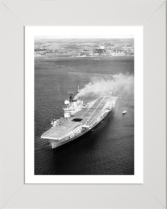 HMS Eagle R05 Royal Navy Audacious class aircraft carrier Photo Print or Framed Print - Hampshire Prints