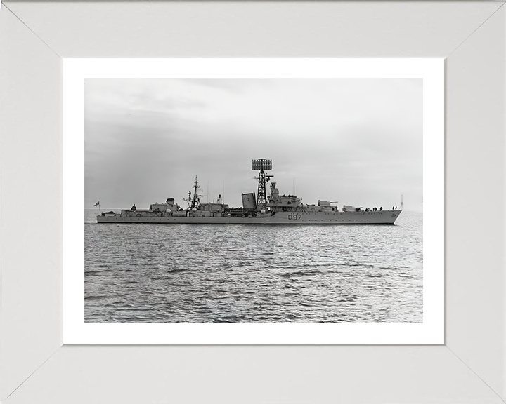 HMS Corunna D97 | Photo Print | Framed Print | Battle Class | Destroyer | Royal Navy Hampshire Prints 10 x 8 White Frame Yes