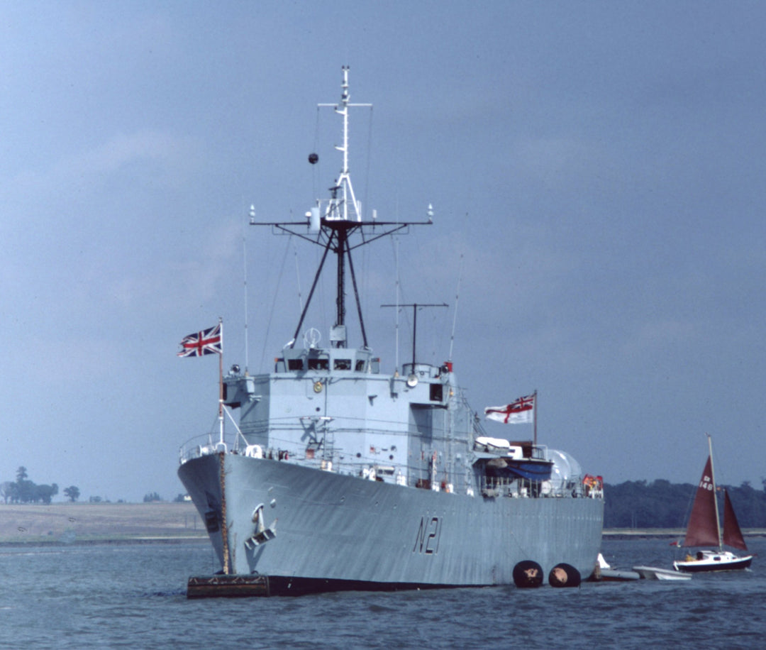 HMS Abdiel N21 Royal Navy Abdiel Class Mine Layer Photo Print or Framed Print - Hampshire Prints