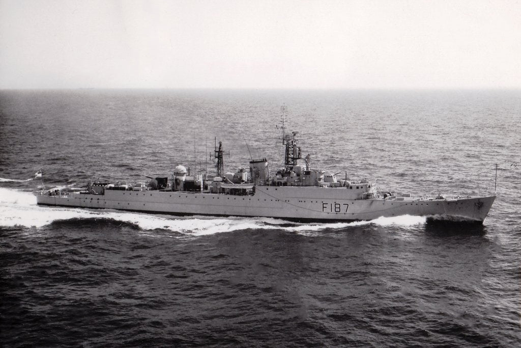 HMS Whirlwind F187 (R87) | Photo Print | Framed Print | W Class | Destroyer | Royal Navy Hampshire Prints