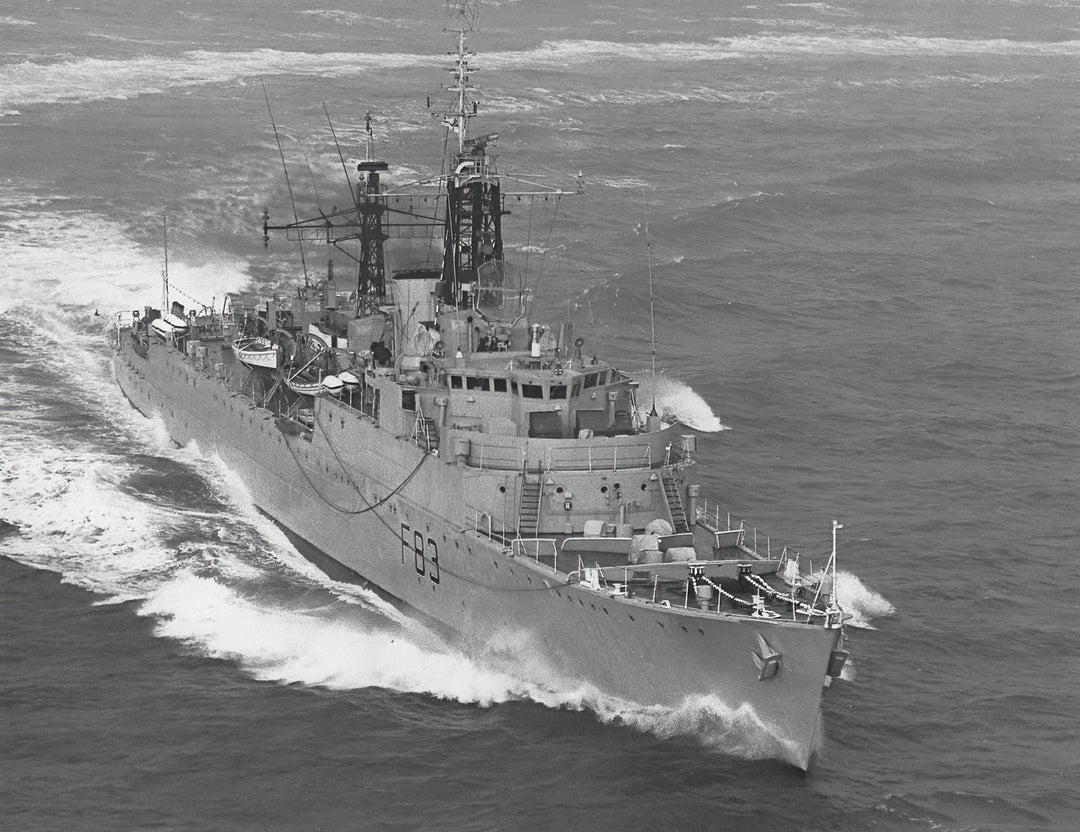 HMS Ulster F83 (R83) | Photo Print | Framed Print | Poster | Type 15 | Frigate | Royal Navy Hampshire Prints