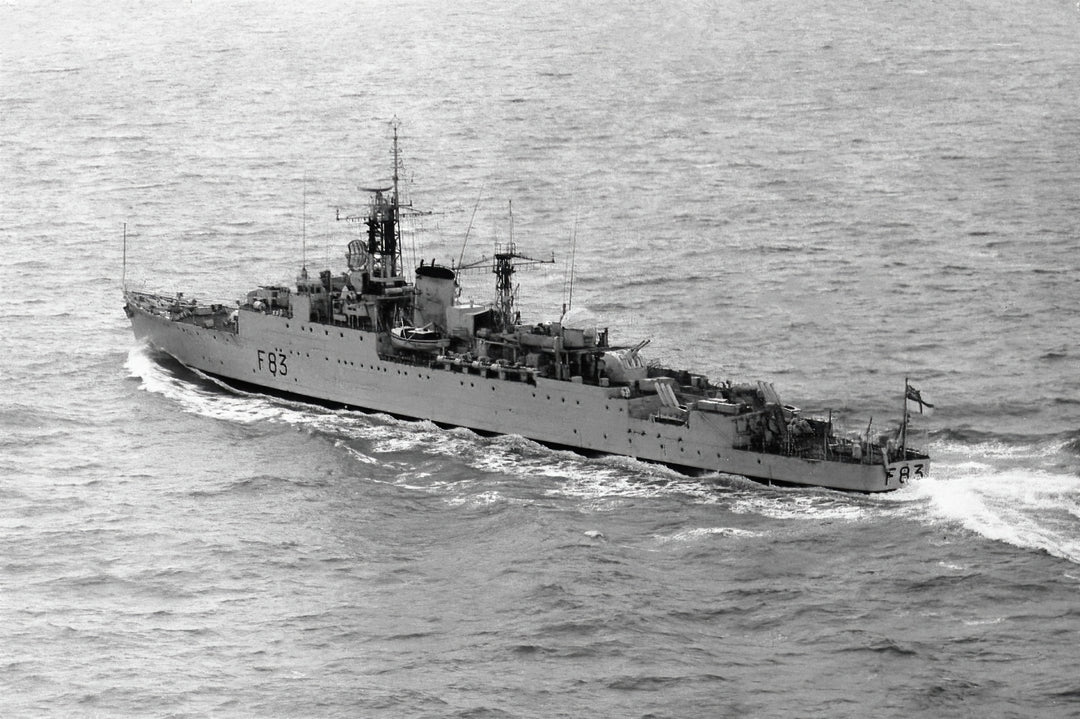 HMS Ulster F83 | Photo Print | Framed Print | Poster | Type 15 | Frigate | Royal Navy Hampshire Prints