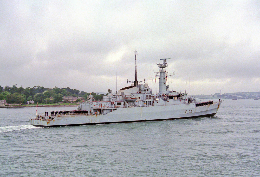 HMS Alacrity F174 Royal Navy Type 21 frigate Photo Print or Framed Print - Hampshire Prints