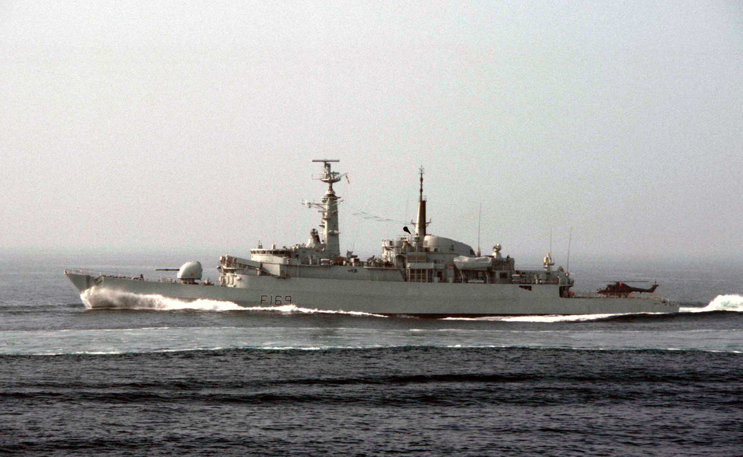 HMS Amazon F169 | Photo Print | Framed Print | Poster | Type 21 | Frigate | Royal Navy Hampshire Prints
