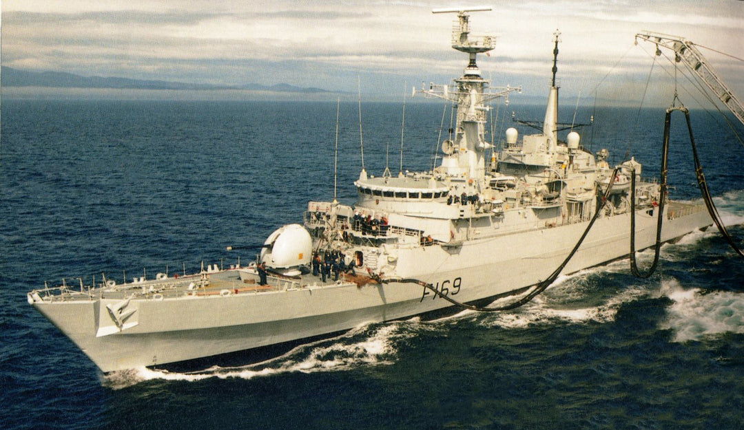 HMS Amazon F169 | Photo Print | Framed Print | Poster | Type 21 | Frigate | Royal Navy Hampshire Prints