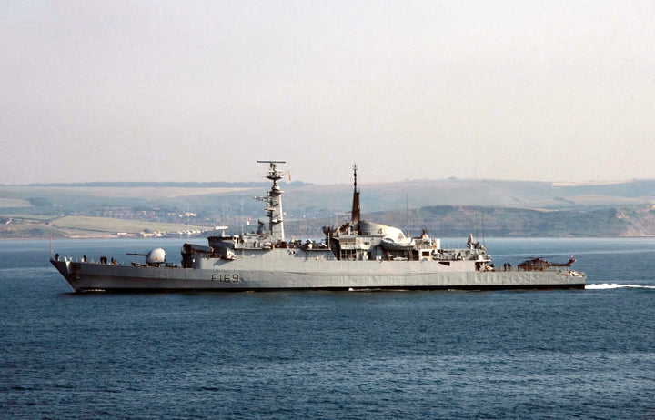 HMS Amazon F169 | Photo Print | Framed Print | Poster | Type 21 | Frigate | Royal Navy Hampshire Prints