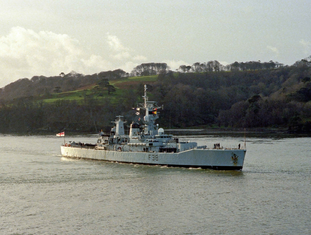 HMS Arethusa F38 Royal Navy Leander Class Frigate Photo Print or Framed Print - Hampshire Prints