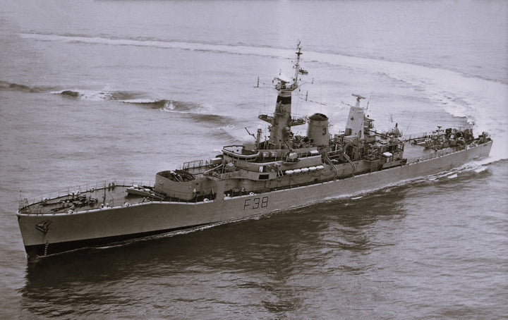 HMS Arethusa F38 | Photo Print | Framed Print | Leander Class | Frigate | Royal Navy Posters, Prints, & Visual Artwork Hampshire Prints