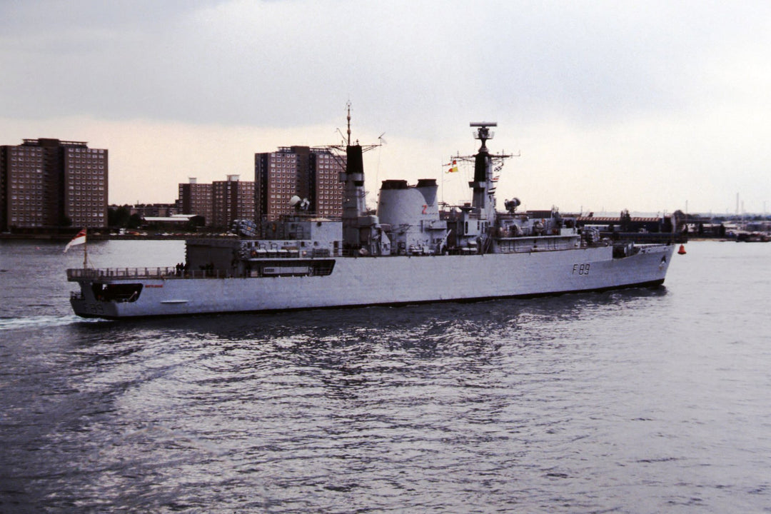 HMS Battleaxe F89 Royal Navy Type 22 Frigate Photo Print or Framed Print - Hampshire Prints