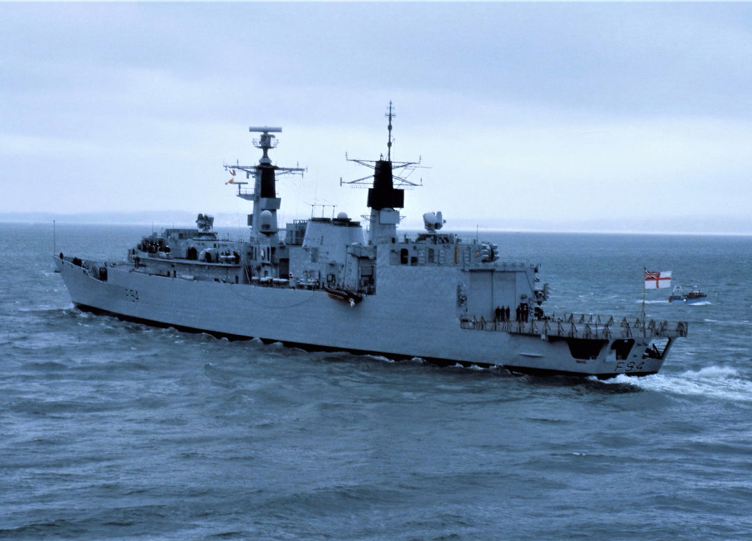 HMS Beaver F93 Royal Navy Type 22 Frigate Photo Print or Framed Print - Hampshire Prints