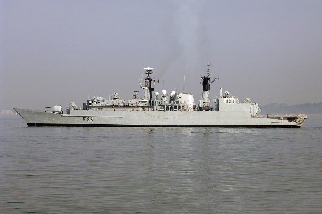 HMS Campbeltown F86 Royal Navy Type 22 Frigate Photo Print or Framed Photo Print - Hampshire Prints