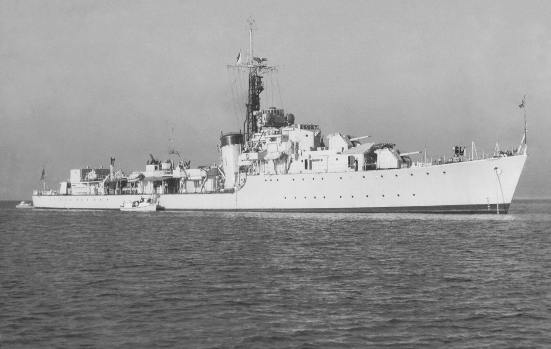 HMS Chequers R61 Royal Navy C class destroyer Photo Print or Framed Print - Hampshire Prints