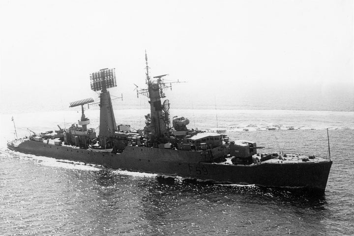 HMS Chichester F59 | Photo Print | Framed Print | Salisbury Class | Frigate | Royal Navy Hampshire Prints