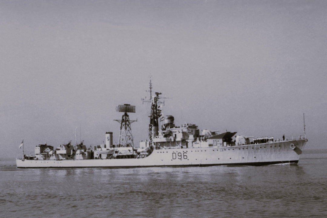 HMS Crossbow G96 (D96) | Photo Print | Framed Print | Weapon Class | Destroyer | Royal Navy Hampshire Prints