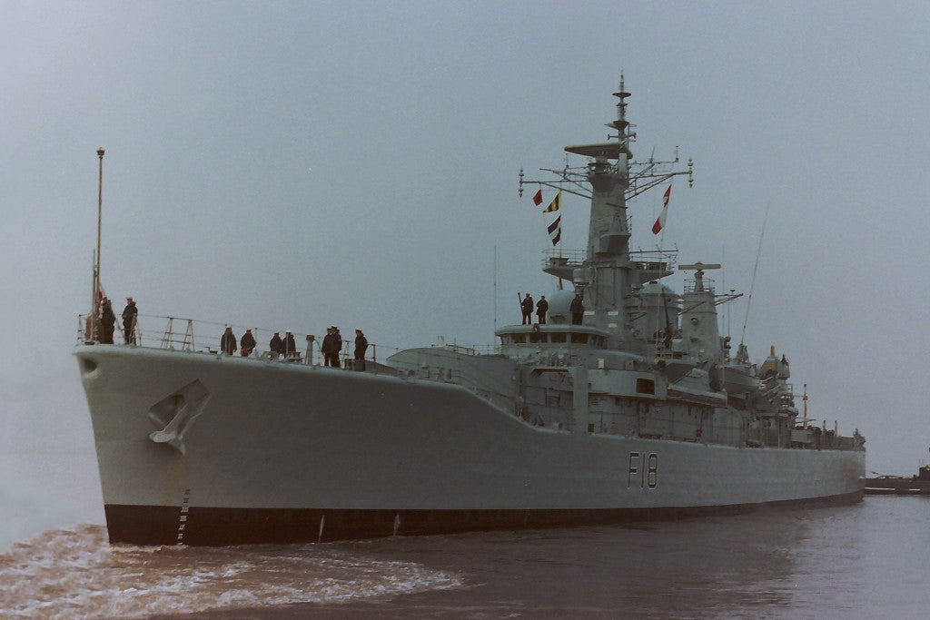 HMS Galatea F18 | Photo Print | Framed Print | Leander Class | Frigate | Royal Navy Hampshire Prints