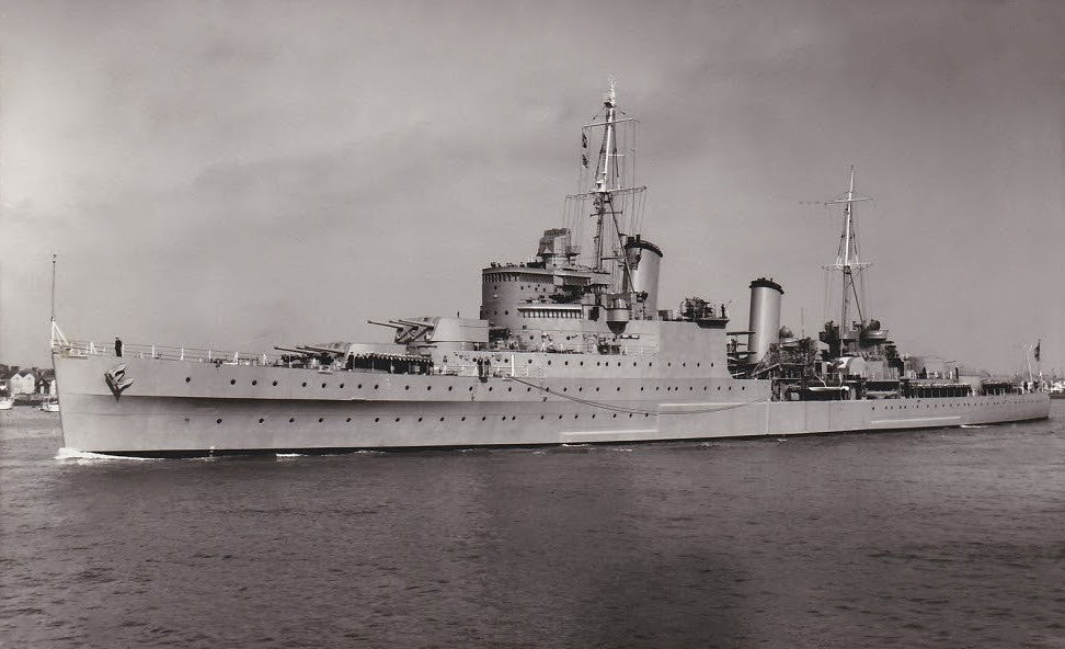 HMS Glasgow C21 Royal Navy Town class light cruiser Photo Print or Framed Print - Hampshire Prints