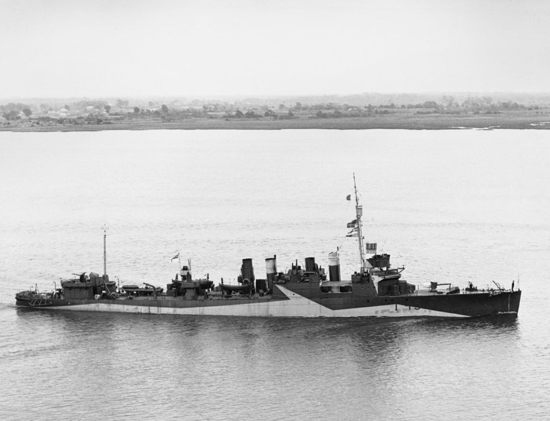 HMS Churchill I45 | Photo Print | Framed Print | Town Class | Destroyer | Royal Navy Hampshire Prints