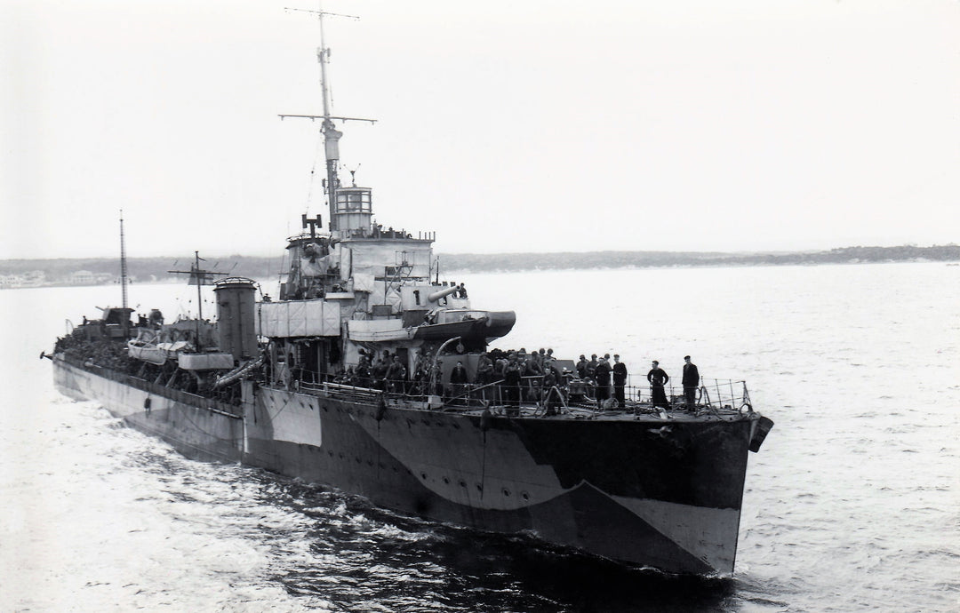 HMS Malcolm D19 | Photo Print | Framed Print | Admiral Class | Destroyer | Royal Navy Hampshire Prints