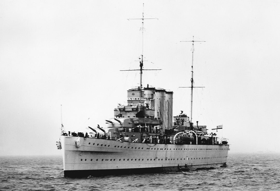 HMS Suffolk (55) Royal Navy County class heavy cruiser Photo Print or Framed Print - Hampshire Prints