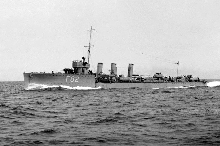 HMS Thisbe F82 | Photo Print | Framed Print | Poster | R Class | Destroyer | Royal Navy Hampshire Prints