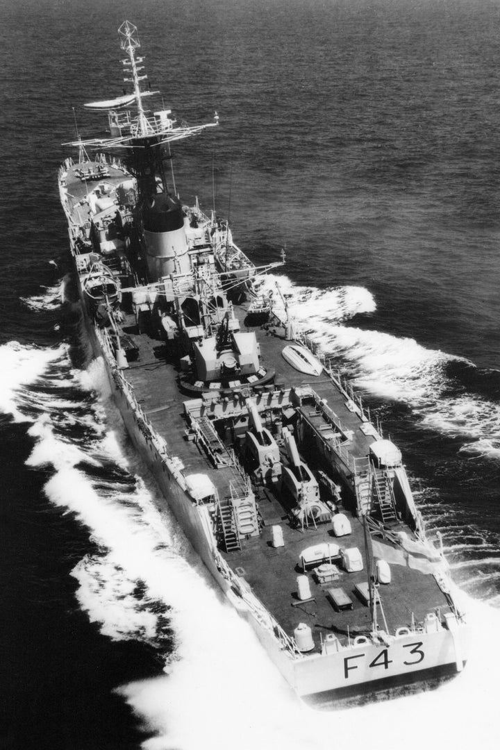 HMS Torquay F43 | Photo Print | Framed Print | Poster | Whitby Class | Frigate | Royal Navy Hampshire Prints