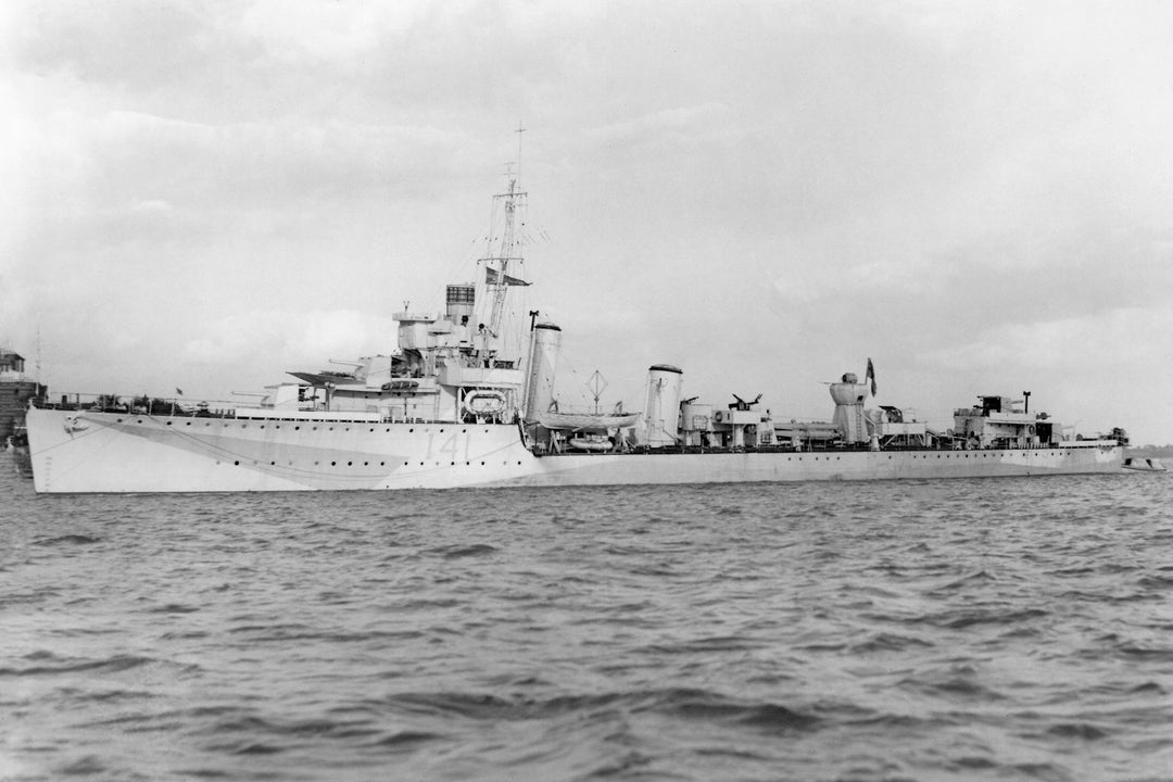 HMS Walpole I41 (D41) | Photo Print | Framed Print | W Class | Destroyer | Royal Navy Hampshire Prints