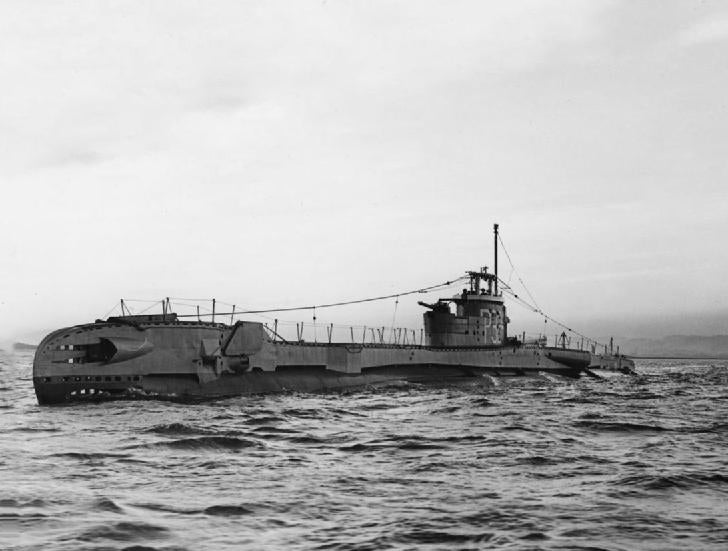 HMS Thorough P324 Royal Navy T class Submarine Photo Print or Framed Print - Hampshire Prints