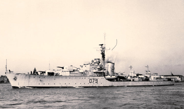 HMS Cadiz D79 | Photo Print | Framed Print | Battle Class | Destroyer | Royal Navy Hampshire Prints